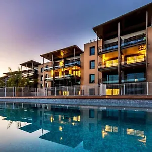 superbe-appartement-piscine-vue-mer-et-montagnes.fr-provencehotel.com/